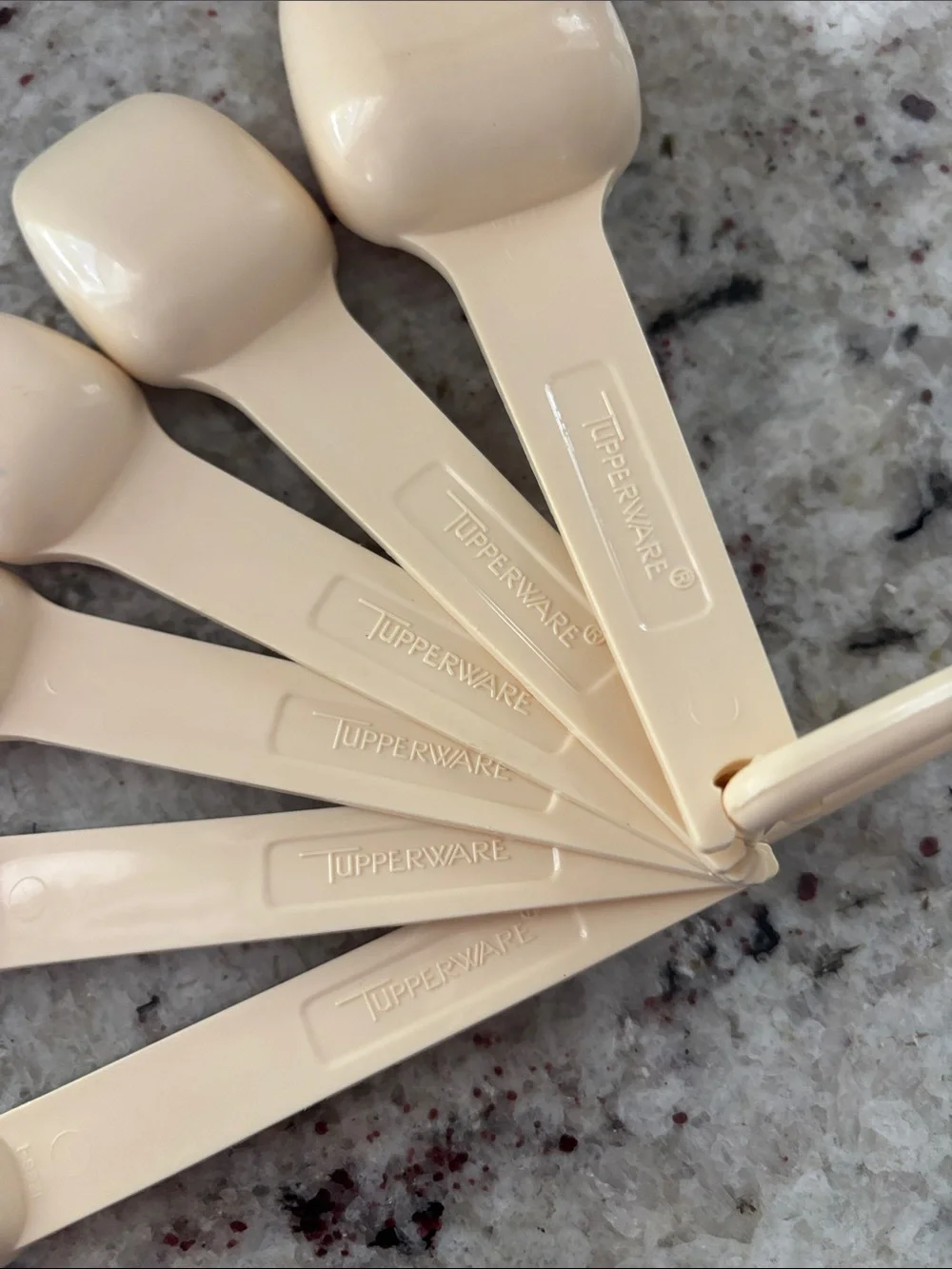 Vintage Tupperware measuring spoons